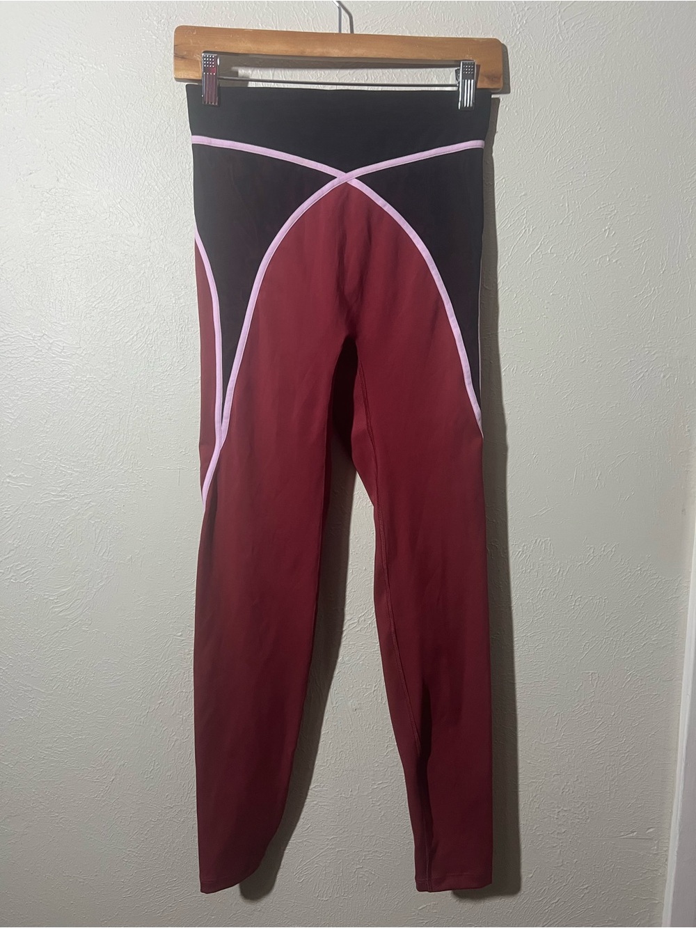 Savage X Fenty Mesh High-Waist Leggings in Sweet Red Jam no Tag size m?